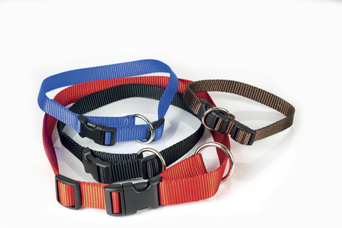Collar de Nylon Súper Suave Ajustable para Perro con Cerradura de Encaje Color Marrón